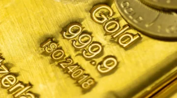 ارتفاع مفاجئ.. أسعار الذهب في عمان ترتفع مع بداية الجمعة وعيار 21 يتخطى 43 ريالًا